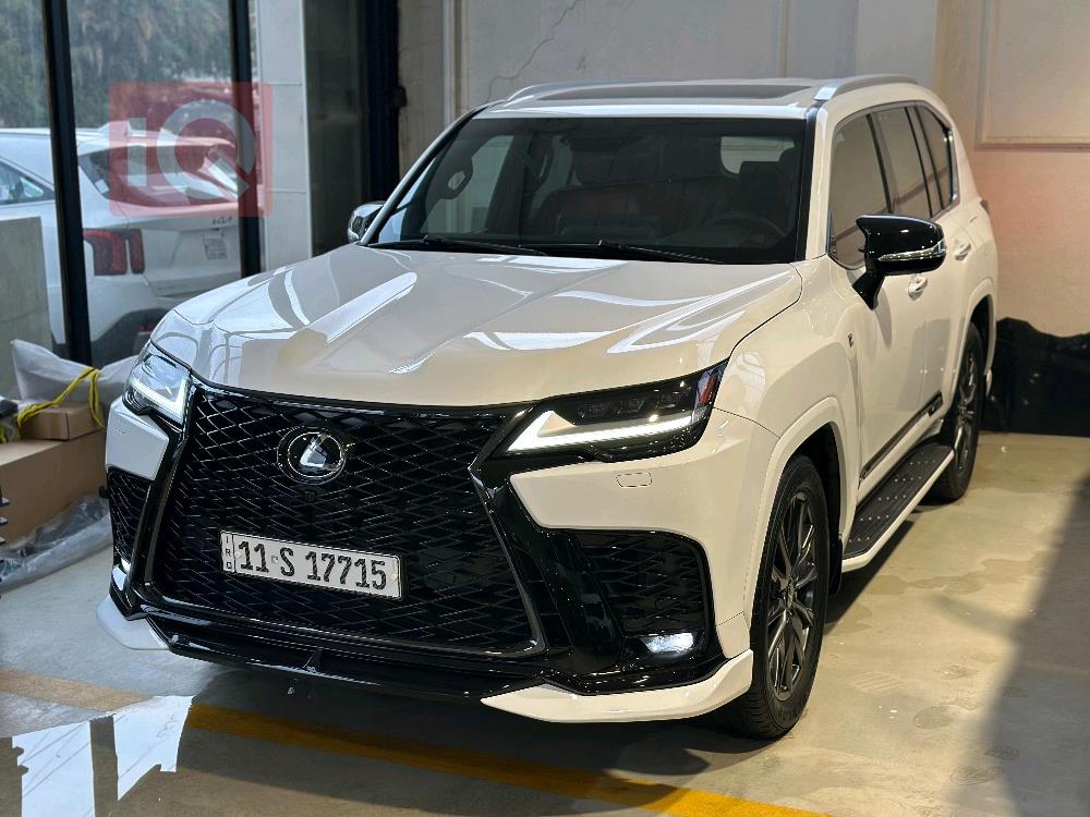 Lexus LX